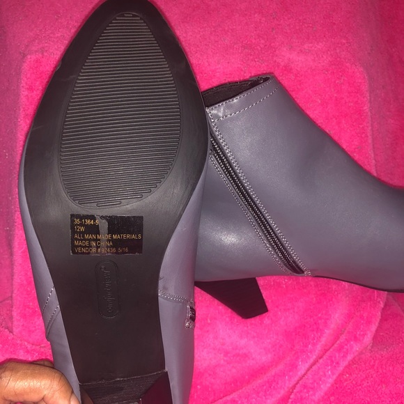 Gray ankle booties - Picture 4 of 4